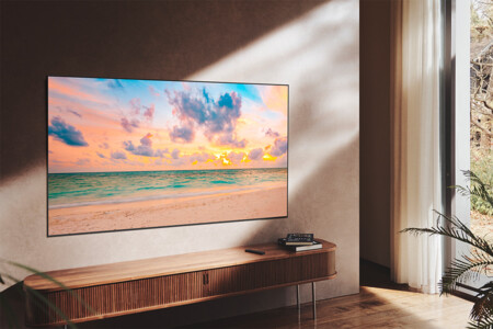 QN90B_Lifestyle_01